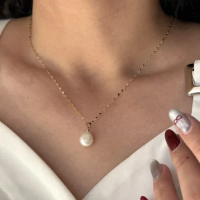 آویز مروارید سفید