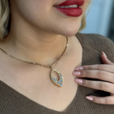 آویز گلستان