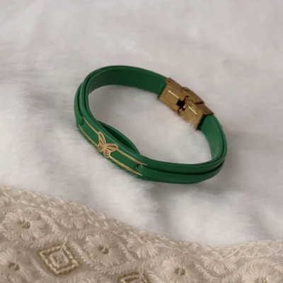 دستبند چرم سبز پروانه
