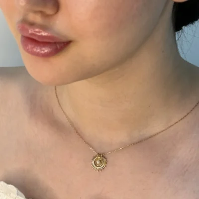 گردنبند خورشید نگین دار